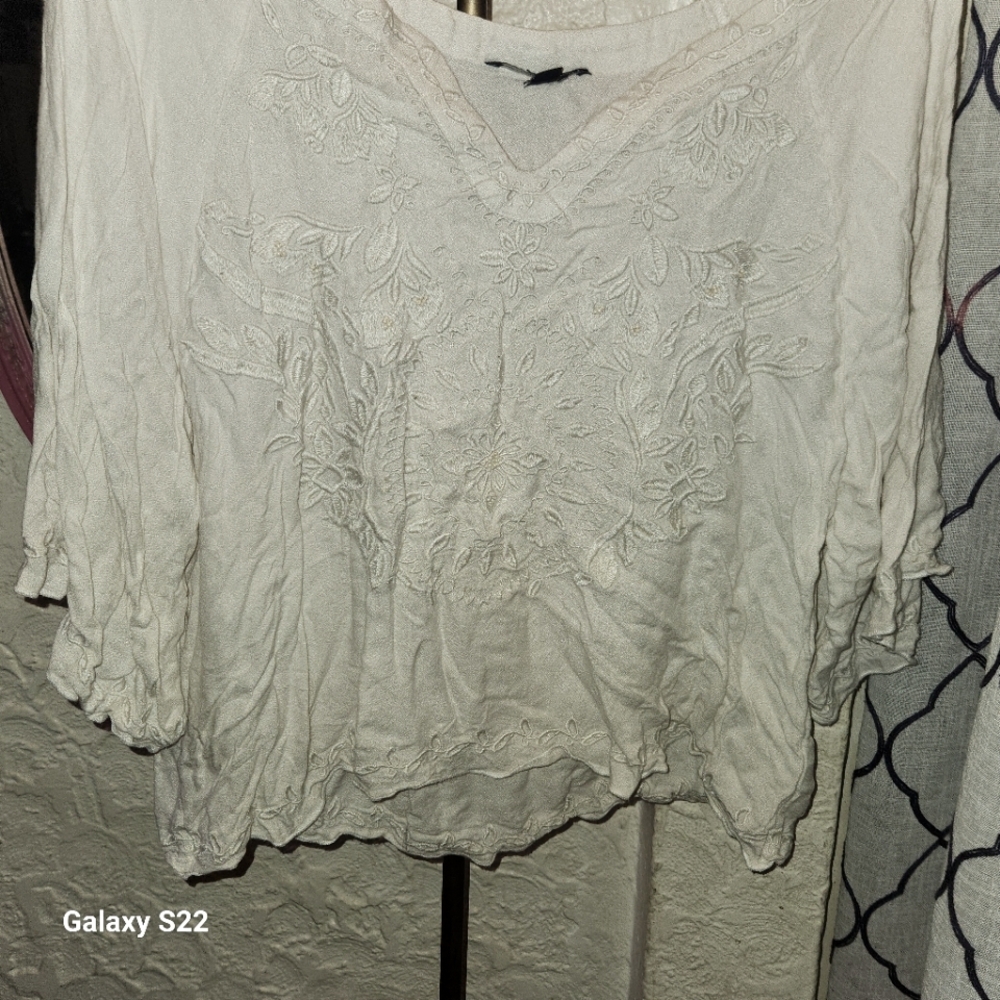 American eagle White crop top blouse size XL